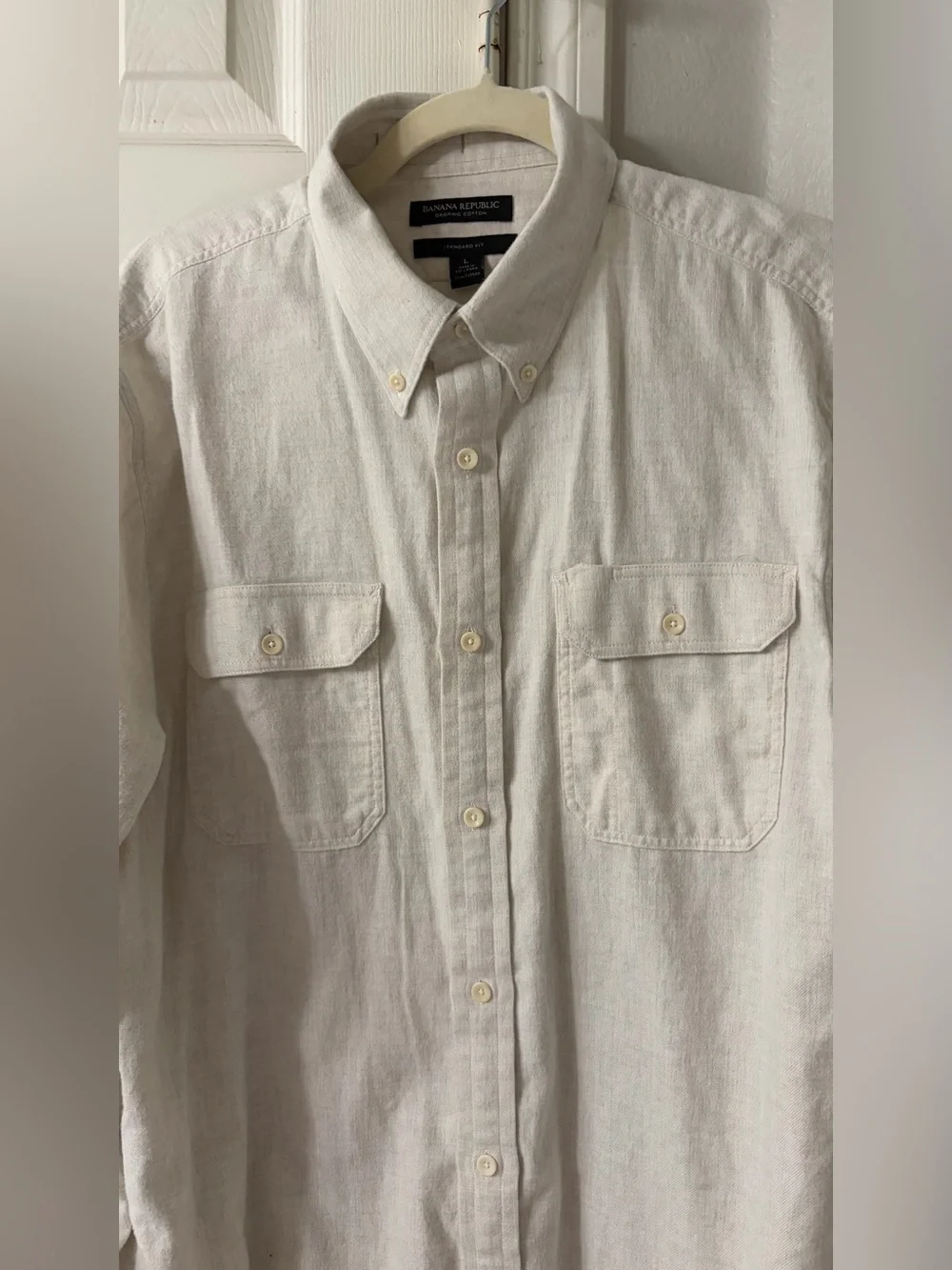 Banana Republic Men’s Button Down Shirt Size Large 100% Organic Cotton